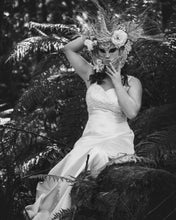 Load image into Gallery viewer, Princess Masque